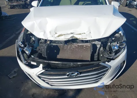 2018 Hyundai Elantra Value Edition z USA, uszkodzony, nr VIN 5NPD84LF7JH341899